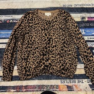 Lindy Bop Leopard Print Button-Up Sweater Large